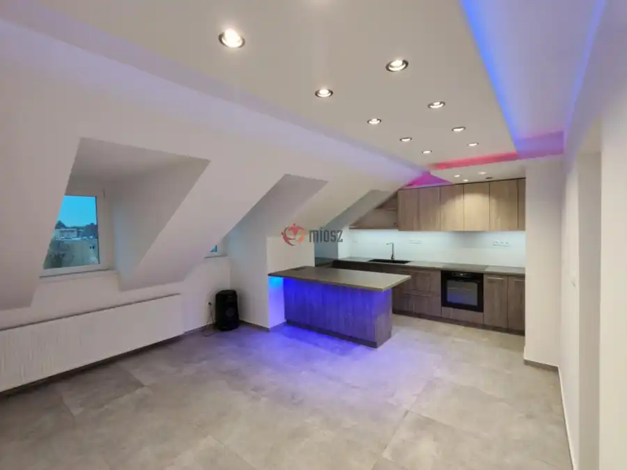 eladó téglalakás, Baja