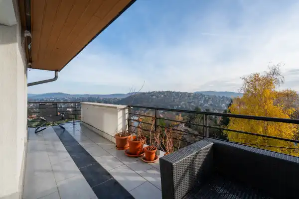 Eladó téglalakás, Budapest, II. kerület 3+1 szoba 110 m² 183.5 M Ft Eladó téglalakás, Budapest, II. kerület 3+1 szoba 110 m² 183.5 M Ft