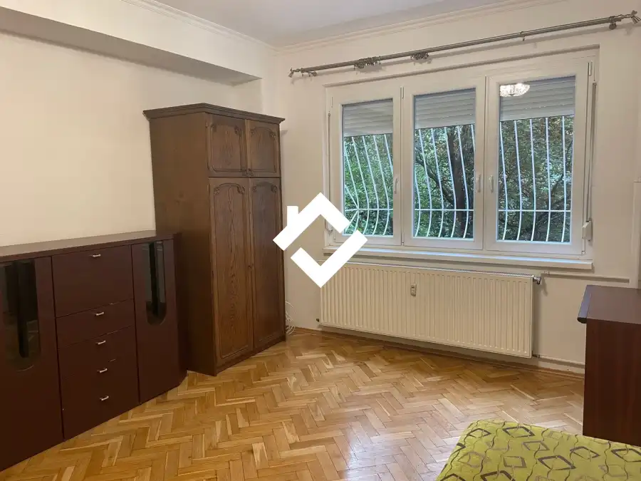 eladó téglalakás, Budapest, III. kerület