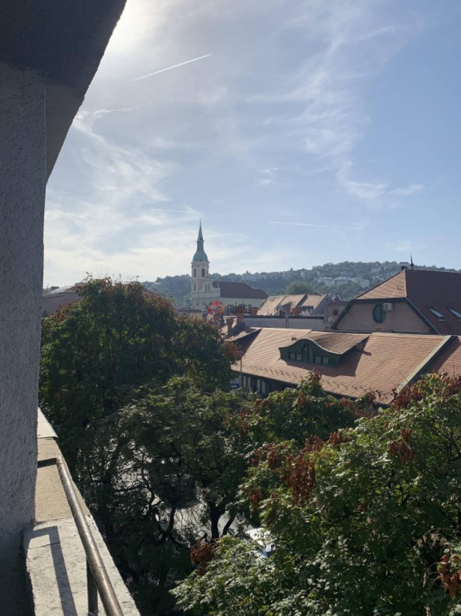eladó téglalakás, Budapest, III. kerület