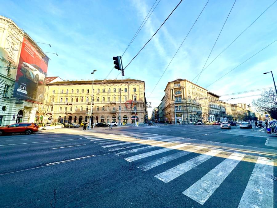 eladó téglalakás, Budapest, V. kerület