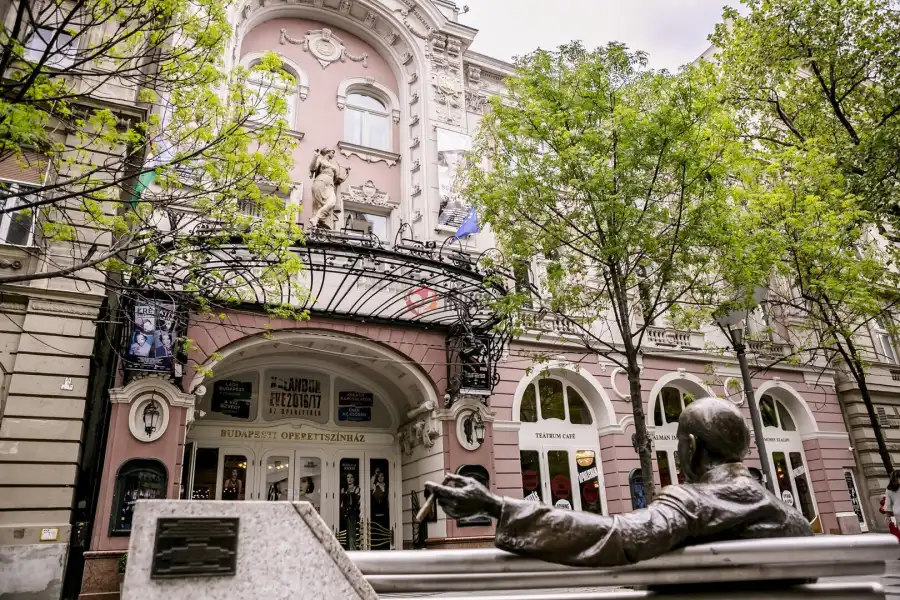 eladó téglalakás, Budapest, VI. kerület