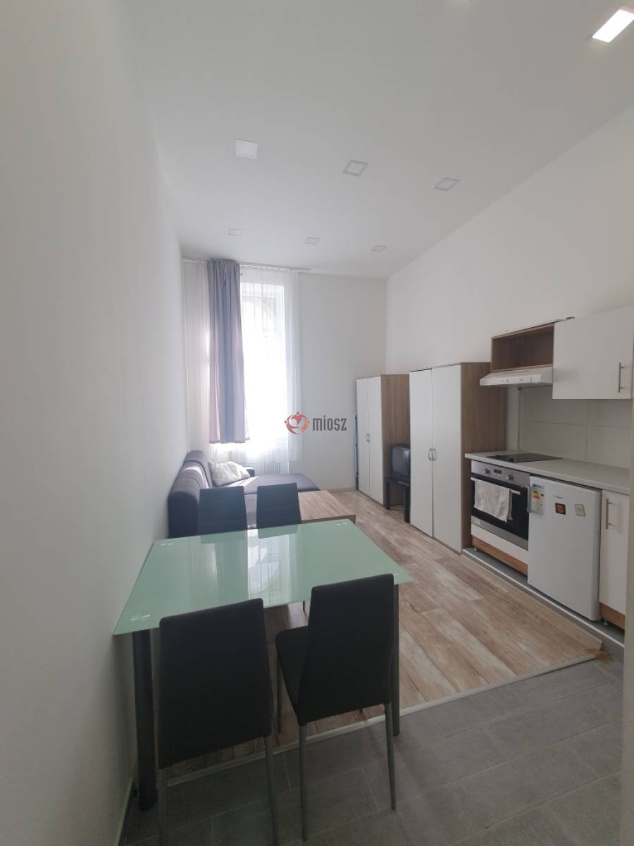 eladó téglalakás, Budapest, VI. kerület