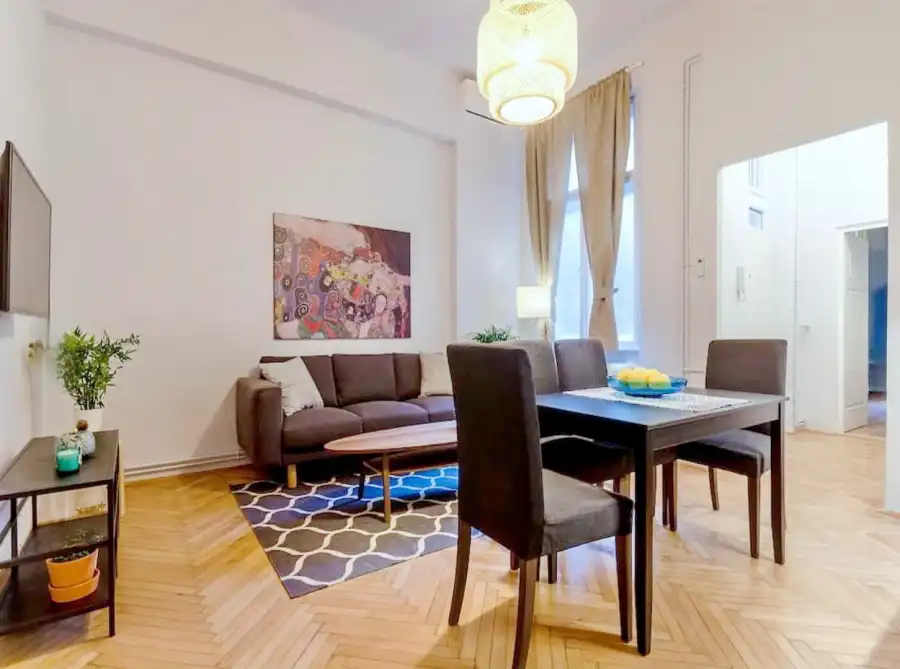 eladó téglalakás, Budapest, VI. kerület