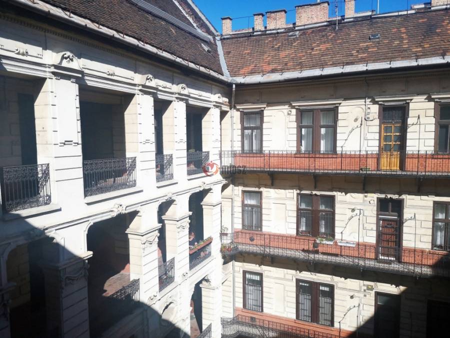 eladó téglalakás, Budapest, VIII. kerület