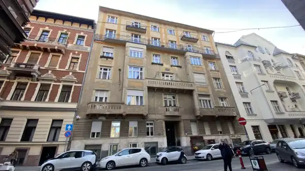 Eladó téglalakás, Budapest, VIII. kerület 5 szoba 214 m² 199.99 M Ft