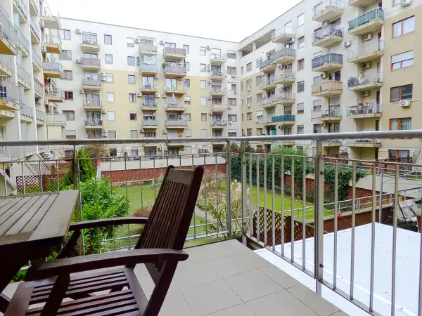 Eladó téglalakás, Budapest, VIII. kerület 2 szoba 54 m² 73 M Ft