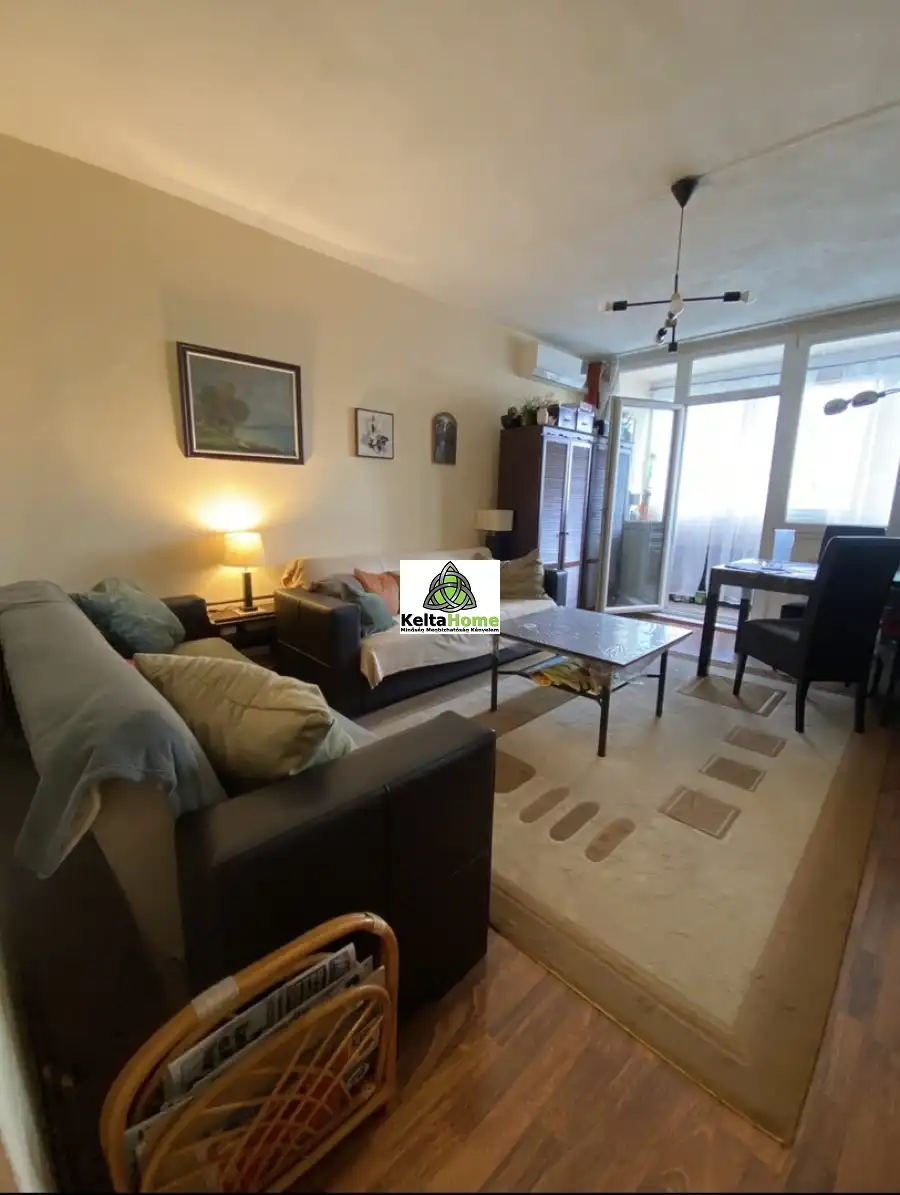 eladó téglalakás, Budapest, VIII. kerület