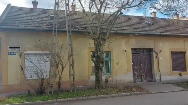 Eladó téglalakás, Budapest, XV. kerület 1 szoba 27 m² 28 M Ft