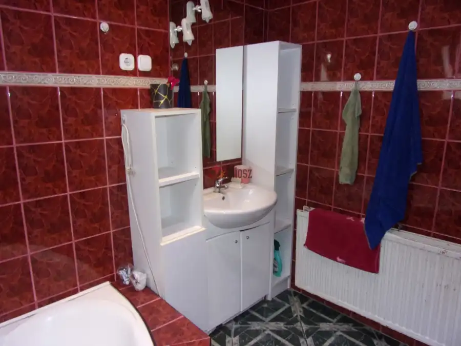 eladó téglalakás, Budapest, XVI. kerület