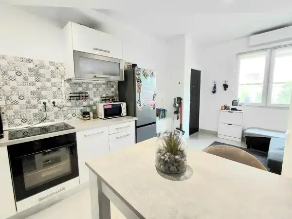 Eladó téglalakás, Dunaalmás 2 szoba 50 m² 49.9 M Ft Eladó téglalakás, Dunaalmás 2 szoba 50 m² 49.9 M Ft