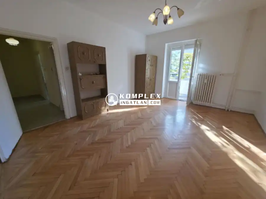 eladó téglalakás, Dunaújváros