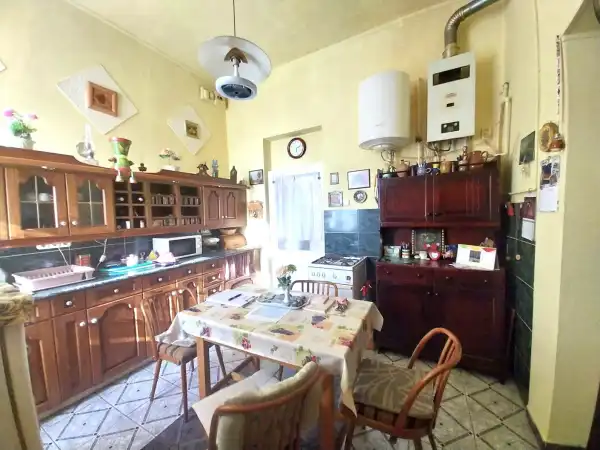 Eladó téglalakás, Komárom 1 szoba 41 m² 26.6 M Ft