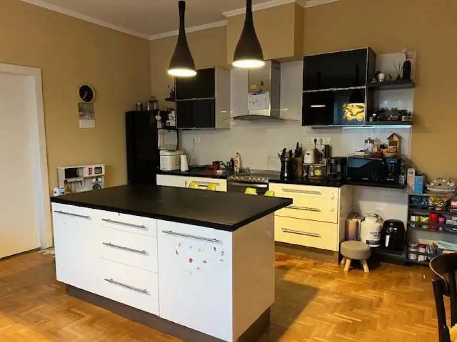 eladó téglalakás, Komárom