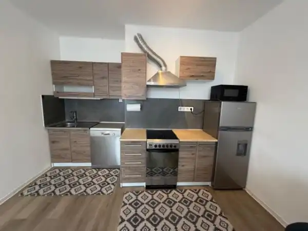 Eladó téglalakás, Komárom 3 szoba 42 m² 38.9 M Ft