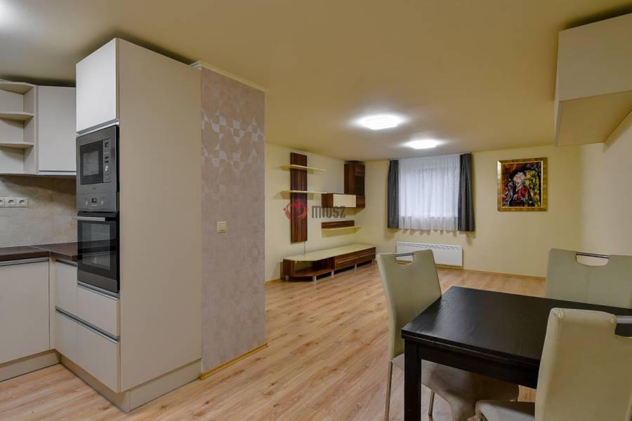 eladó téglalakás, Miskolc