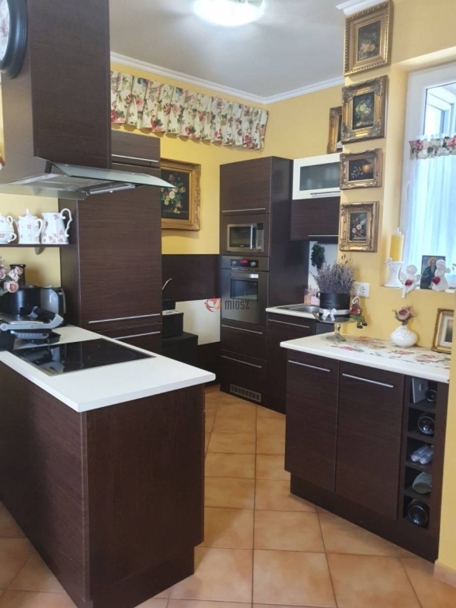 eladó téglalakás, Sárvár