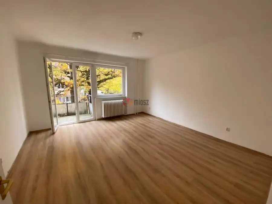 eladó téglalakás, Tatabánya