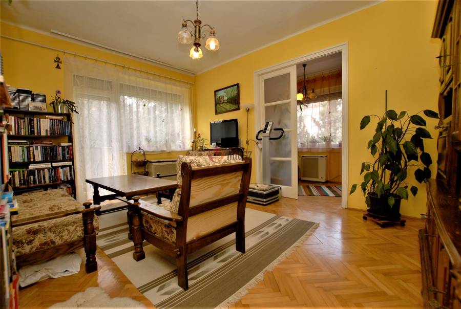 eladó téglalakás, Veszprém