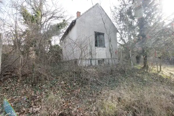 Eladó Üdülő, Sopron 1836 m² 49.9 M Ft