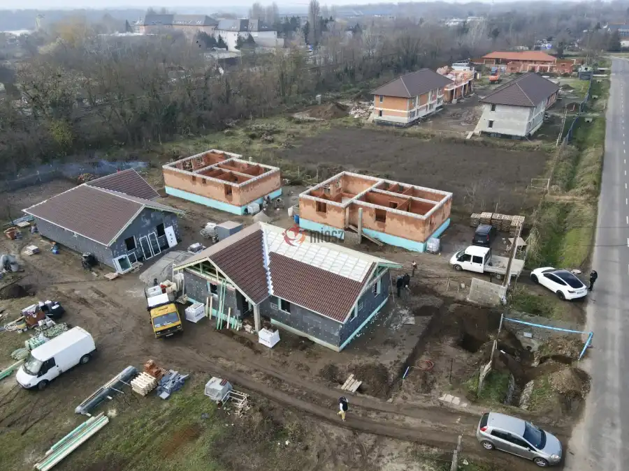 eladó új építésű családi ház, Vác