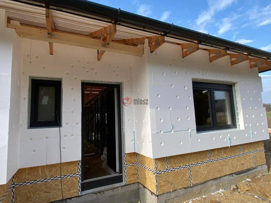 eladó újépítésű családi ház, Felpéc