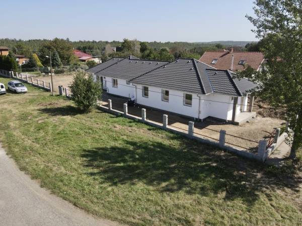 eladó újépítésű ikerház, Mende