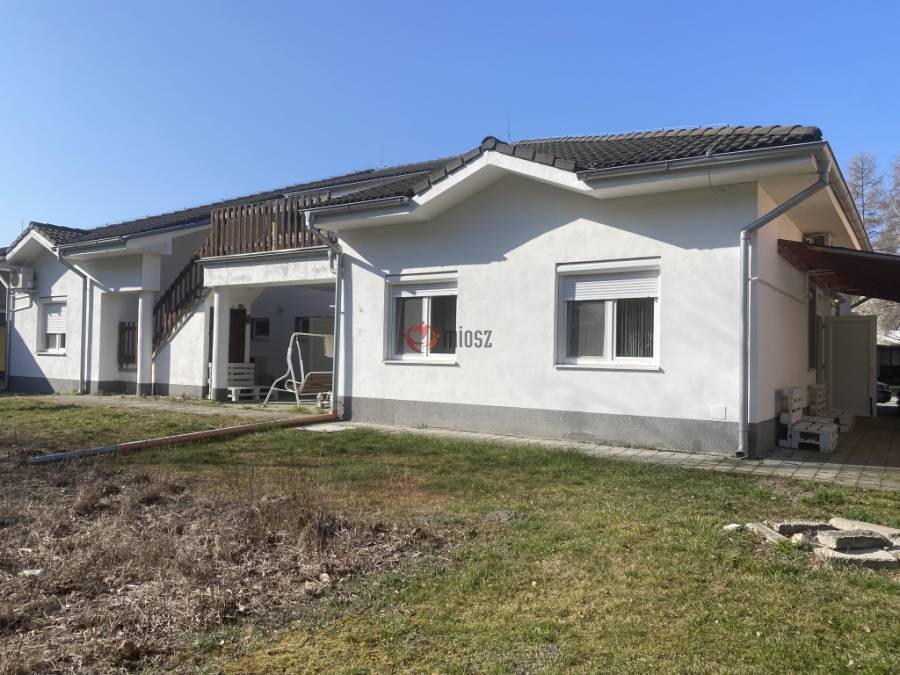 eladó újépítésű téglalakás, Komárom