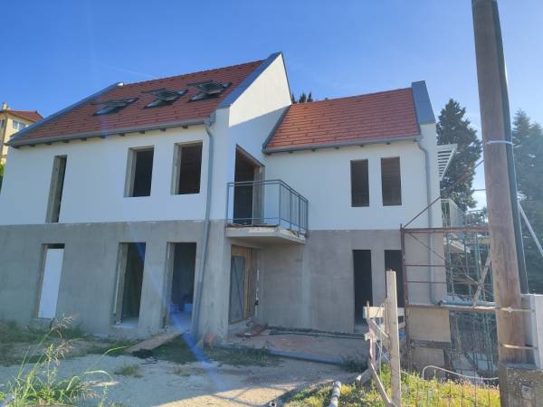 eladó újépítésű téglalakás, Pécs