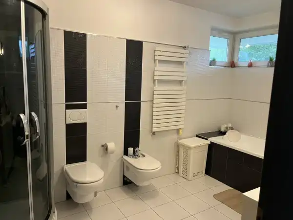 Eladó újszerű családi ház, Budapest, XXII. kerület 4+1 szoba 269 m² 198 M Ft