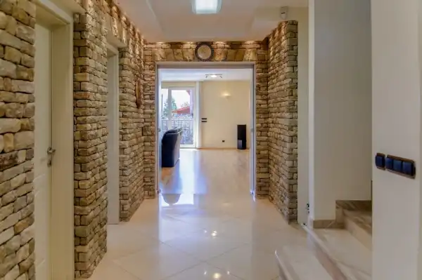 Eladó újszerű családi ház, Csömör 5+1 szoba 364 m² 299.99 M Ft