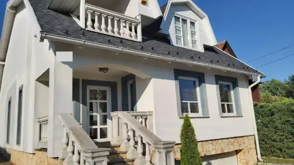 Eladó újszerű családi ház, Szada 4 szoba 220 m² 148.8 M Ft