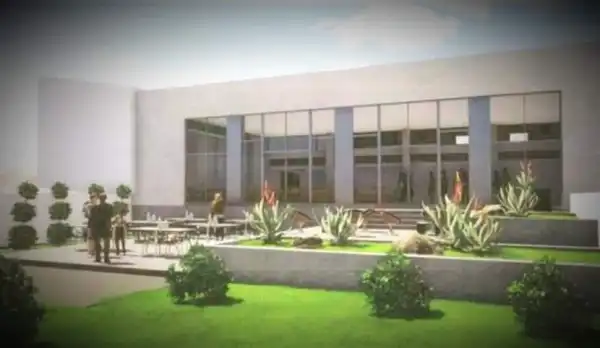 Eladó újszerű ipari ingatlan, Komárom 1065 m² 350 M Ft