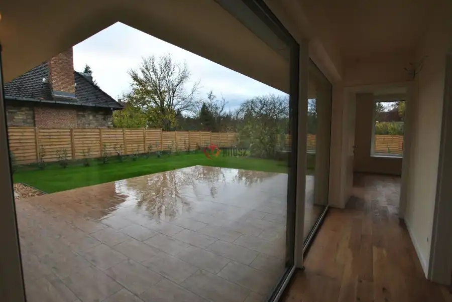 eladó újszerű téglalakás, Budapest, II. kerület