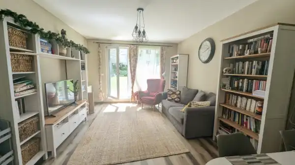 Eladó újszerű téglalakás, Budapest, IX. kerület 3 szoba 67 m² 112 M Ft