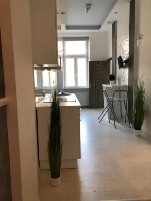 Eladó újszerű téglalakás, Budapest, V. kerület 1+1 szoba 32 m² 54.9 M Ft