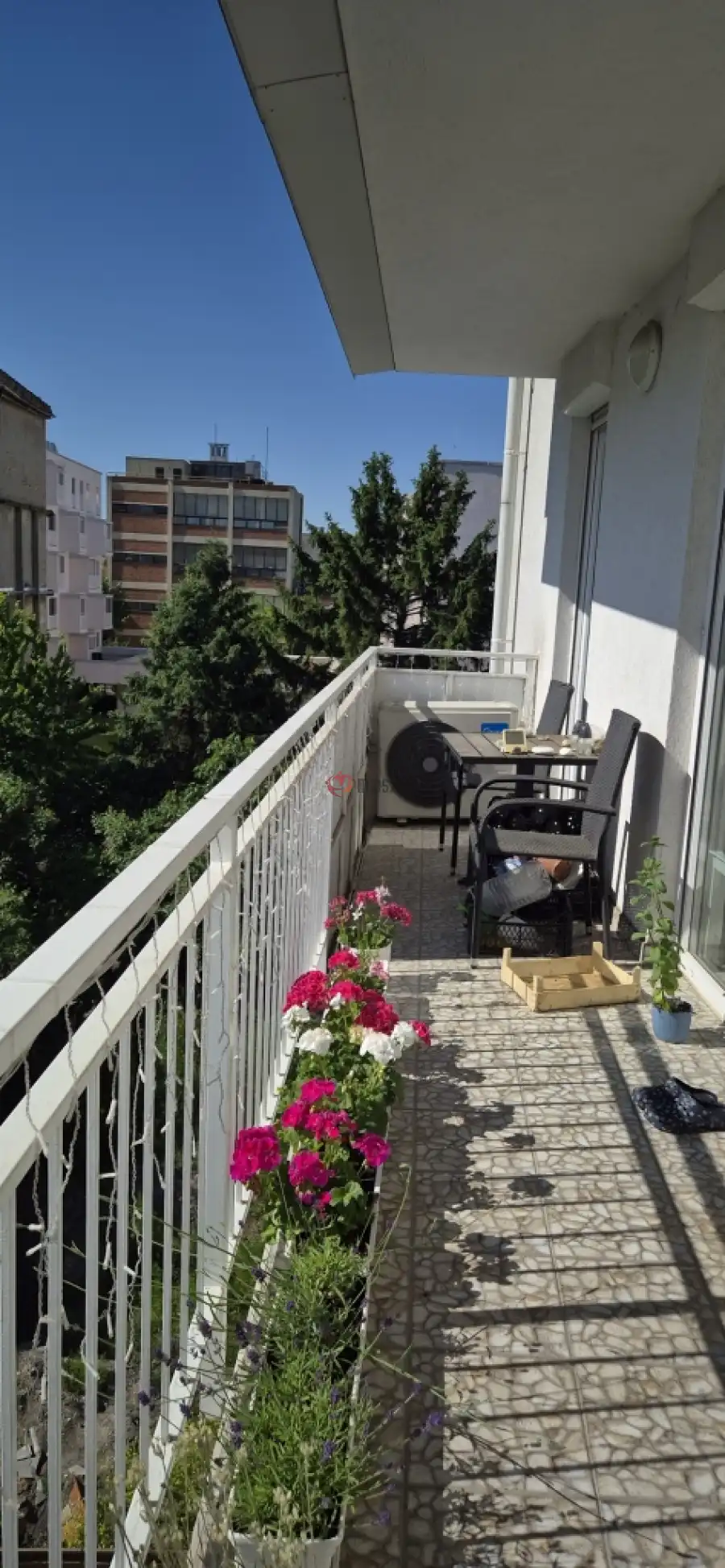 eladó újszerű téglalakás, Budapest, XIII. kerület