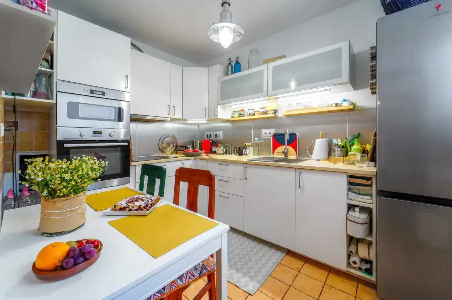 eladó újszerű téglalakás, Budapest, XIX. kerület