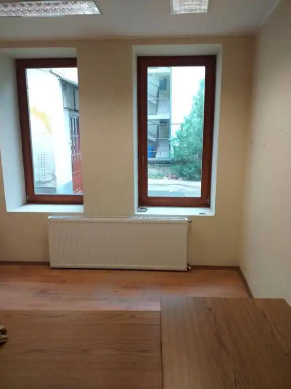 Eladó üzlet, Kaposvár 400 m² 78 M Ft