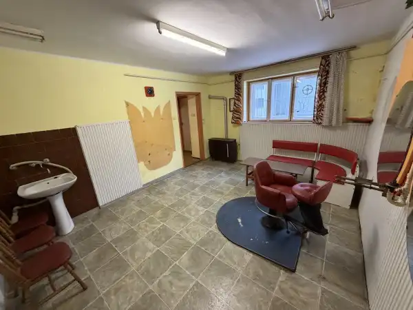 Eladó üzlet, Nagykanizsa 1 szoba 38 m² 8 M Ft