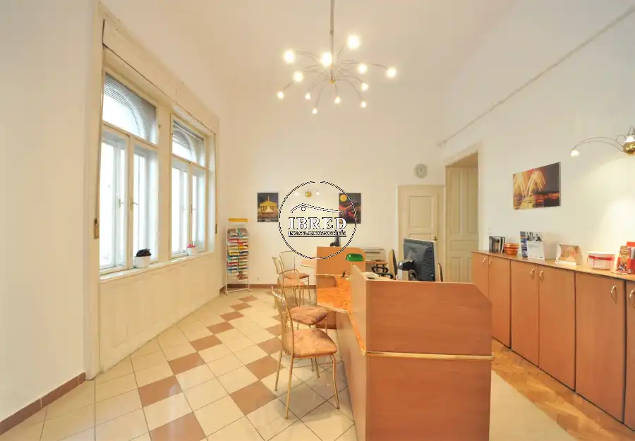 eladó üzlethelyiség utcai bejáratos, Budapest, II. kerület eladó üzlethelyiség utcai bejáratos, Budapest, II. kerület