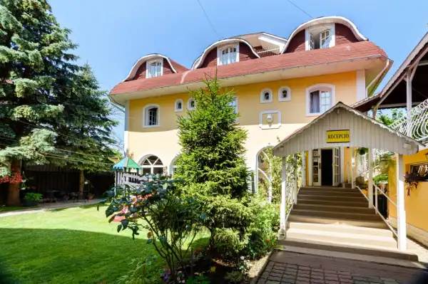 Eladó vendéglátás, Budapest, XVI. kerület 2265 m² 520 M Ft