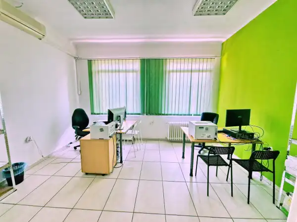 Eladó vendéglátás, Budapest, XVIII. kerület 6 szoba 695 m² 350 M Ft