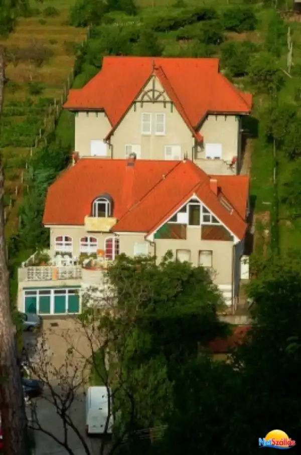 Eladó vendéglátás, Pécs 1000 m² 130 M Ft