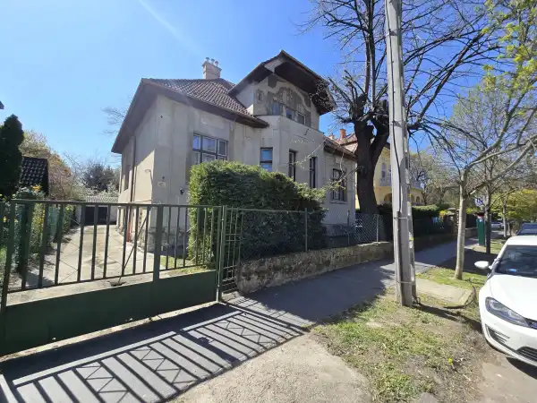 Eladó villa, Budapest, XIV. kerület 12 szoba 493 m² 299 M Ft
