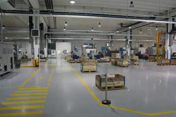 Kiadó csarnok, Győr 2550 m² 4.48 M Ft/hó + Áfa Kiadó csarnok, Győr 2550 m² 4.48 M Ft/hó + Áfa