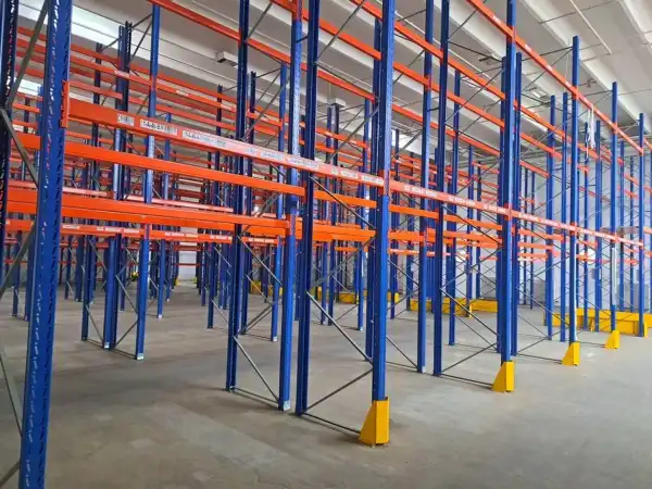 Kiadó ipari ingatlan, Budapest, IX. kerület 990 m² 2.87 M Ft/hó + Áfa