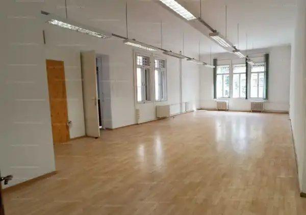 Kiadó iroda, Budapest, XIV. kerület 6 szoba 390 m² 1.22 M Ft/hó + Áfa
