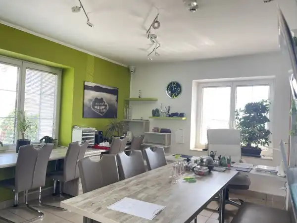 Kiadó iroda, Budapest, XXII. kerület 3 szoba 70 m² 390 E Ft/hó