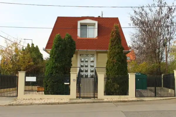 Kiadó iroda, Budapest, XXII. kerület 3 szoba 70 m² 390 E Ft/hó